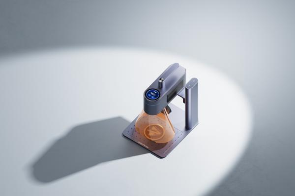 前华为工程师入局小众硬件赛道，年销售额5亿元 | Insight 全球