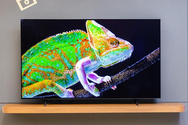 三星 S85F 电视杀疯了！AI+OLED 打造顶级视听盛宴