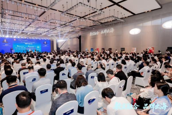 易海创腾创始人兼CEO王志龙受邀出席2025江西跨境电子商务发展交流会