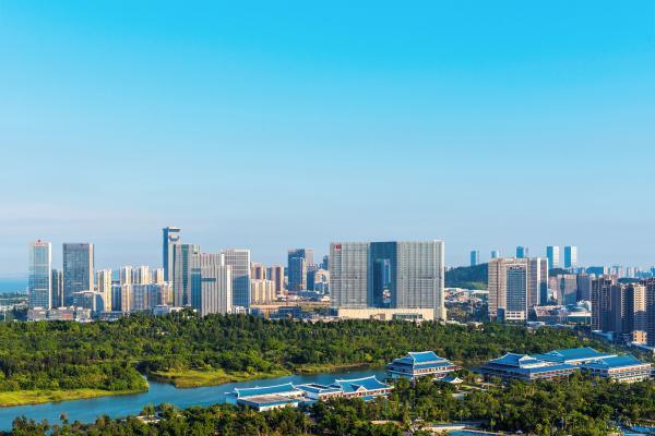国贸地产：多元业务协同，财务指标稳健可期