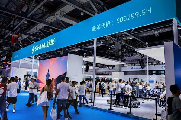 舒华体育AI矩阵新品闪耀2025中国体博会