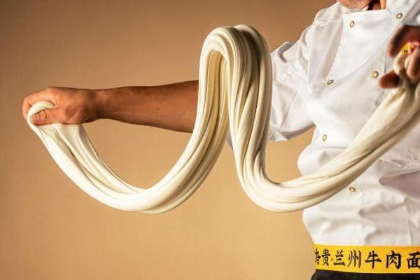 从柏林出发，陈香贵兰州牛肉面柏林店火爆出圈，出海征程正式开启。