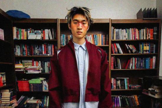 李默涵：以设计的力量连接青年与社会，跨越文化的时尚先锋
