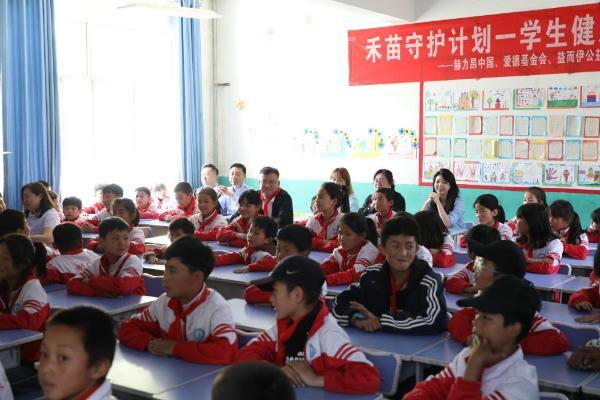 赫力昂“禾苗守护计划”甘肃东乡启幕，“家-校-社”三位一体，全面赋能乡村青少年健康成长
