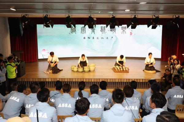 圆满落幕！谭咏麟、黄日华领衔香港明星足球队闪耀慈溪绿茵场