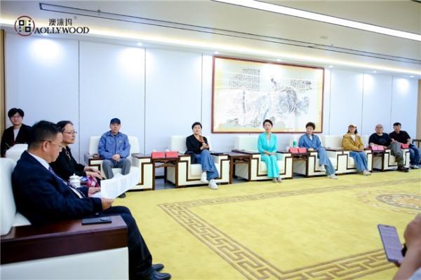 致敬表演艺术灵魂！斯琴高娃从艺60周年盛会，为中国影视注入时代新力量