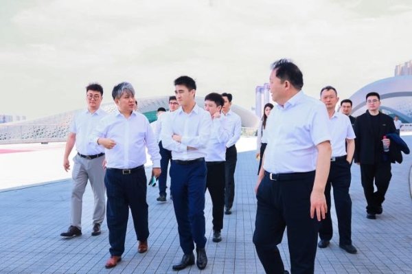 何猷君入主寰聚：丛里·TAI用一场“丛林party” 开启寰聚与星竞威武融合文旅商业新版图