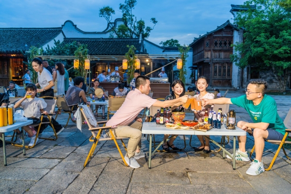 “濮院夏日水尚生活”热度高涨 水陆空三维消夏场景引客来 