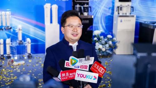 上善若水 润泽四方 元气先锋 健康领航