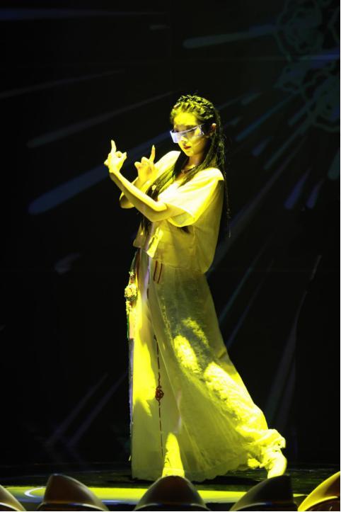 舞台剧《圆缘小济·神镜2049》杭州成功首演 引爆舞台剧未来想象