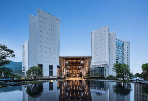 中国旅游集团酒店控股有限公司战略投资雅阁酒店集团