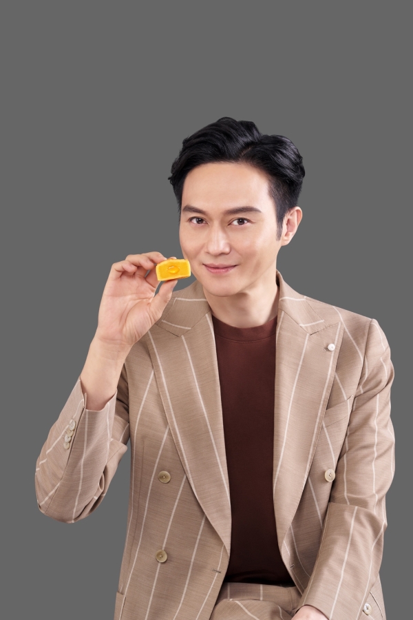 香港恒香月饼首度邀请魅力暖男张智霖担任代言人