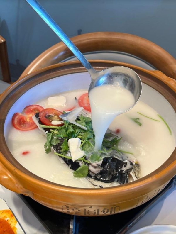 千岛湖土著私藏餐厅！淳圆外如何用山水与美食征服本地老饕？
