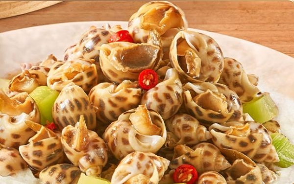 夏日啤酒正当时，珠江桥牌破解烹饪难题，开启美食新体验 