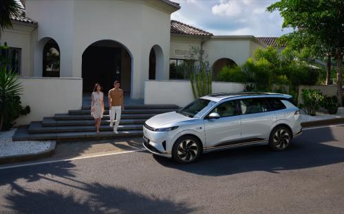 20万级家庭刚需！5款大空间新能源SUV，谁是装下全家幸福的“移动堡垒”？