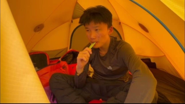 inne助力少年成功登顶珠穆朗玛峰！用科学营养点燃青春梦想