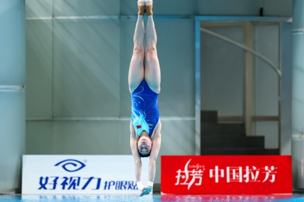  拉芳入选“2025向上品牌TOP 100”，诠释中国强韧护发第一品牌！