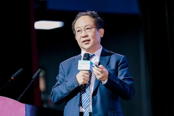 乐其创新SmallRig创始人周阳荣获2025 新生代创新创业风云人物 盛典收官见证行业创新力量