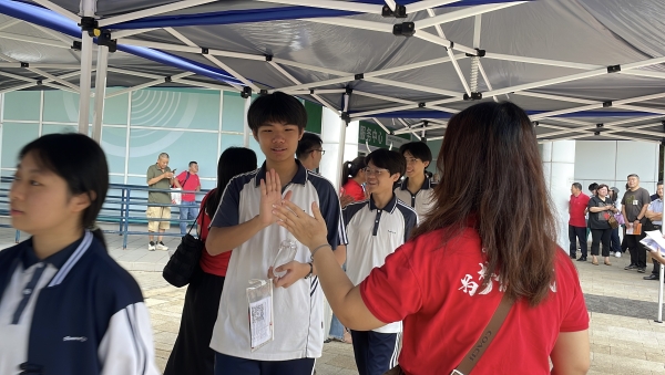 中考冲刺，圆梦时刻｜卓越教育全日制教师暖心送考