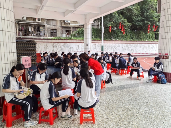 中考冲刺，圆梦时刻｜卓越教育全日制教师暖心送考