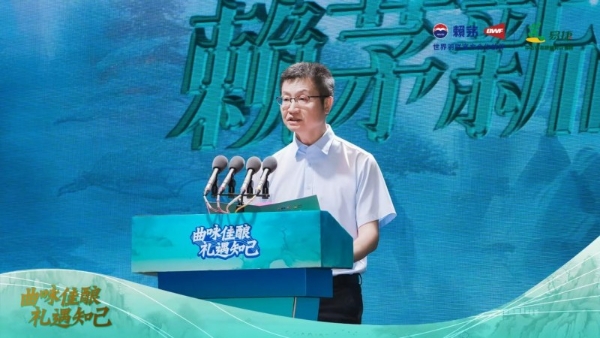 曲咏佳酿，礼遇知己——聚焦酱香白酒“礼遇”新潮流，赖茅新品“曲咏”正式发布