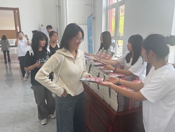 中国下一代教育基金会关爱行动大学生就业创业公益讲堂圆满收官