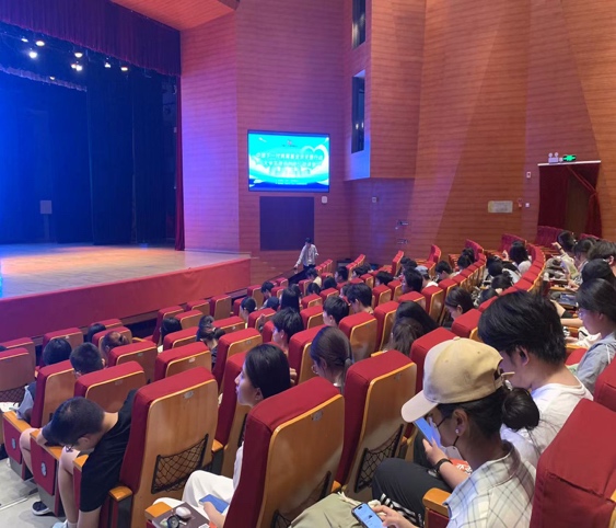 中国下一代教育基金会关爱行动大学生就业创业公益讲堂圆满收官