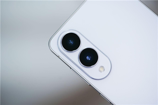  终于又见轻薄旗舰机！三星Galaxy S25 Edge全面评测：也许这才是智能手机的本质