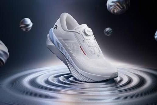 迪桑特发布全新DYNAMIC FLUID 3.0 WIRE流体鞋