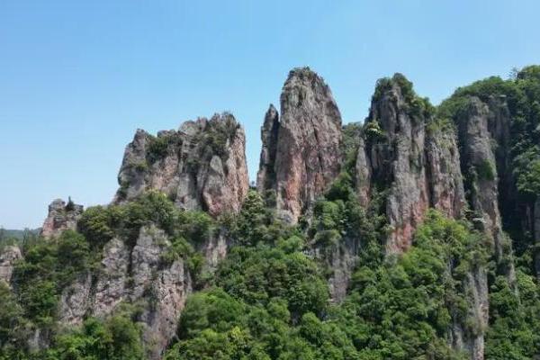 电魂网络与金华浦江、横店影视城达成数字化文旅战略合作，共绘“游戏+文旅”融合新蓝图