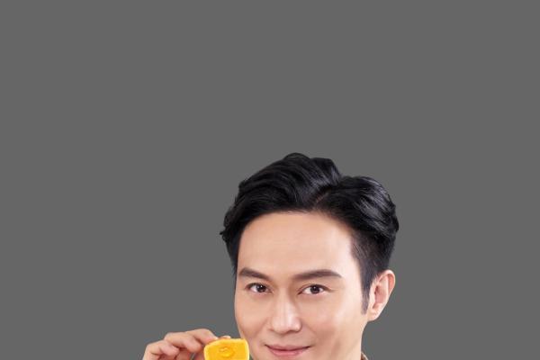  香港恒香月饼首度邀请魅力暖男张智霖担任代言人