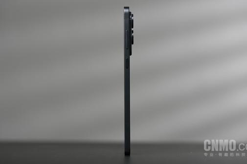 三星Galaxy S25 Edge：当轻薄成为潮流