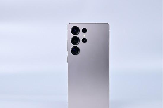 三星Galaxy S25 Ultra测评：AI驱动体验的巨屏旗舰天花板