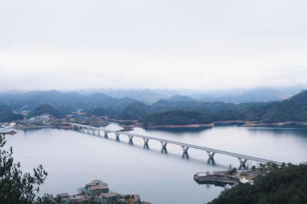 千岛湖土著私藏餐厅！淳圆外如何用山水与美食征服本地老饕？