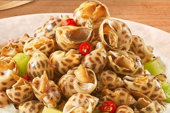 夏日啤酒正当时，珠江桥牌破解烹饪难题，开启美食新体验 