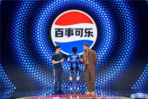  智元机器人携手百事中国共创“百事蓝宝” 共燃渴望新章
