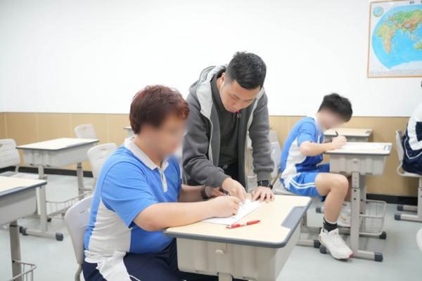 大朋友高考复读学校开放日，揭秘沉浸式高效学习体验