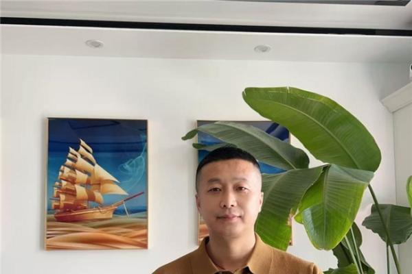 张亮麻辣烫加盟业主段连君：从锄头到汤勺，一场改写命运的餐饮跨界