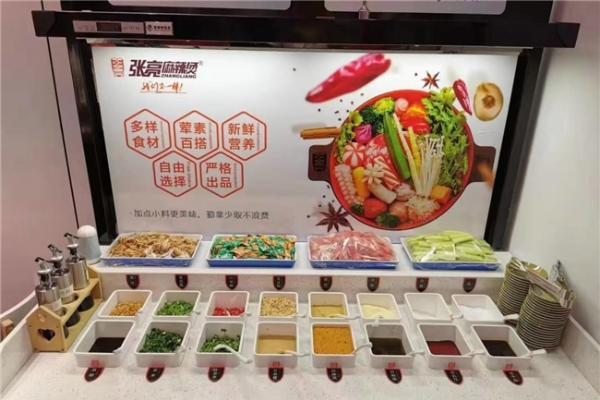 张亮麻辣烫加盟业主段连君：从锄头到汤勺，一场改写命运的餐饮跨界