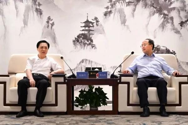 咸阳市委书记夏晓中一行到访玉湖冷链（广州）交易中心