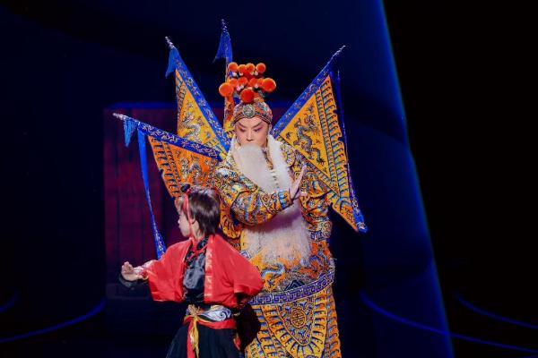 2025微博电影之夜众星云集，共筑银幕华章致敬光影120载