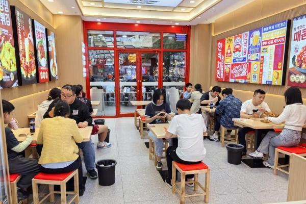 三个先森的品牌升级之路：以韩式基因重构餐饮体验