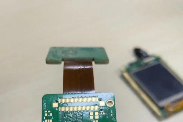 【免费工具】华秋AI电路识别助手：让电路设计与分析变得轻松高效！
