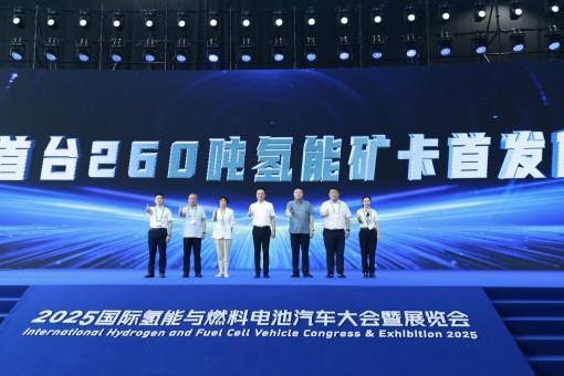 央视报道全球最大氢能燃料电池矿卡首秀！氢通能源集团董事长任亚辉接受采访
