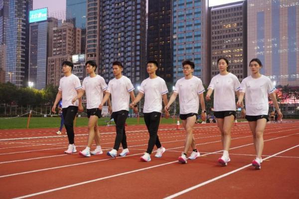  音速猫助力香港田径锦标赛，上体大再创佳绩！