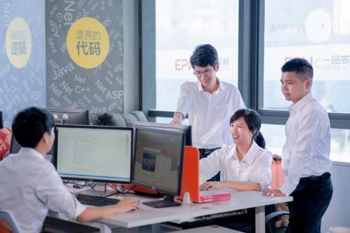 以人工智能驱动发展，一品威客引领创意交易智能匹配新纪元