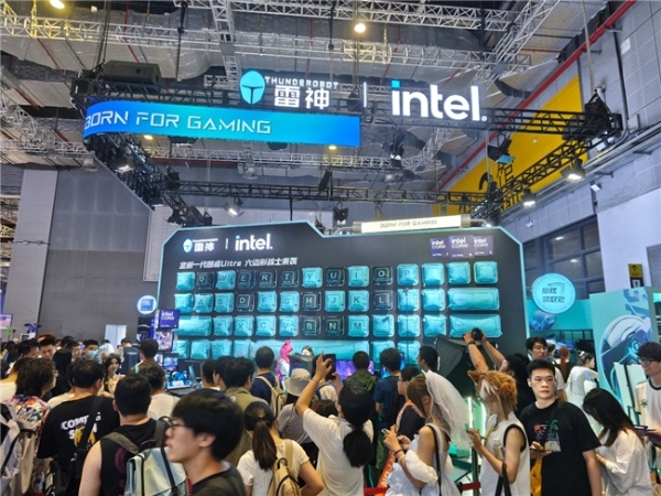 办公到3A：雷神猎刃S与ZERO 18 Pro搭载酷睿处理器覆盖全场景 