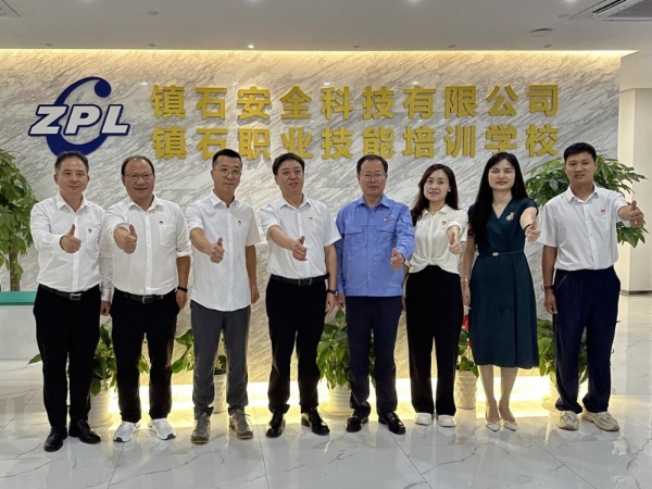 东风商用车与宁波镇海石化全链路协同，共筑合作新生态 