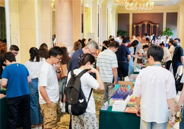 《全国新书目》杂志有限责任公司在渝举办“2025新闻出版行业文创业务交流会” 