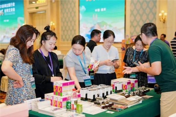 《全国新书目》杂志有限责任公司在渝举办“2025新闻出版行业文创业务交流会” 